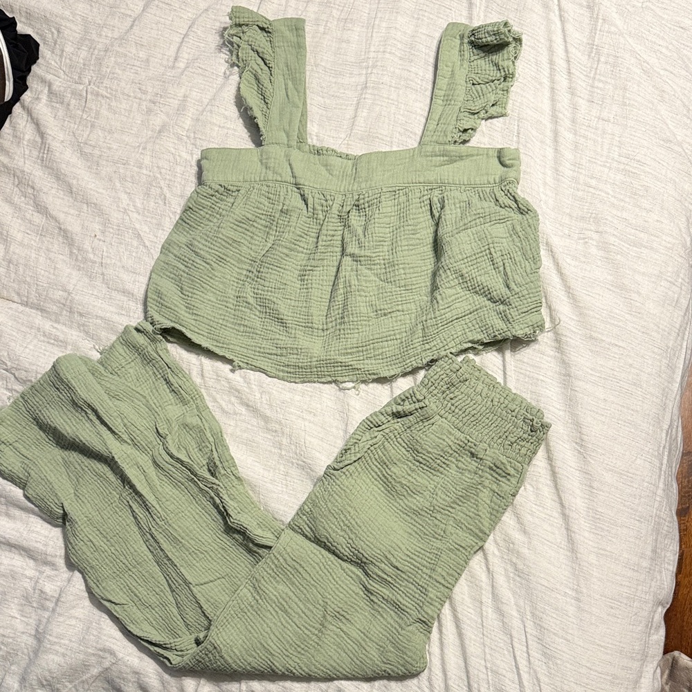 Green Gauze Textured Two-Piece Set